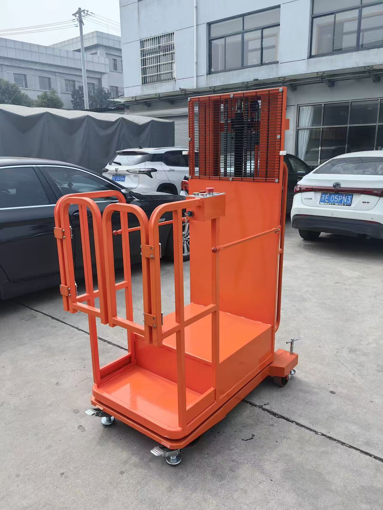 Warehouse Semi-Electric Material Picker High Quality Order Picker.
